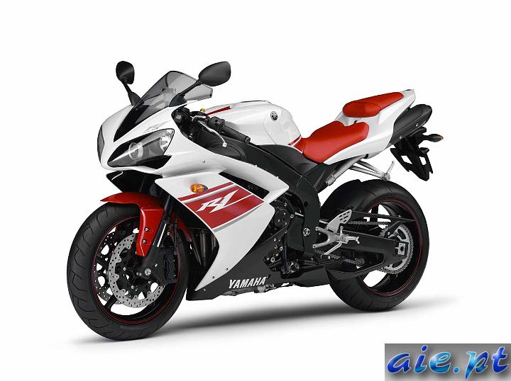 big_yamaha_r1_2008_14
