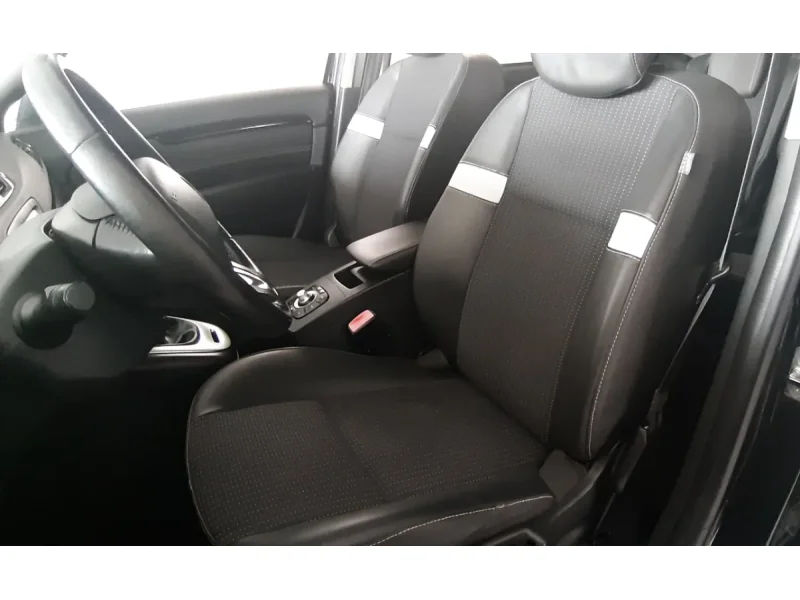 Renault Grande Scénic III Dynamique 1.5 DCI 110 CV